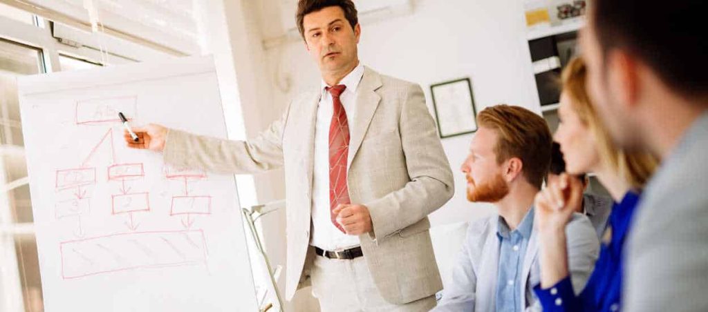 entre alcance contratado y alcance ejecutado